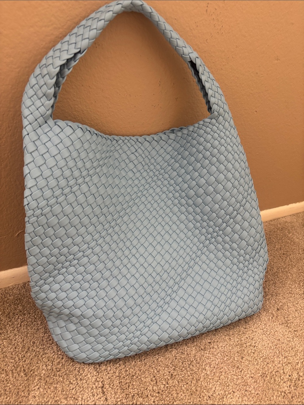 Woven shoulder bag in Light Blue